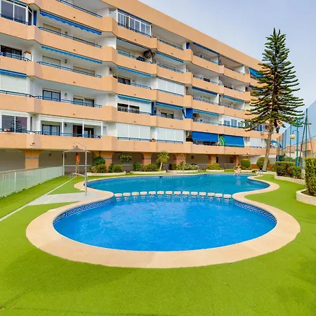 Sunny With Pool, 200m From The Sea *